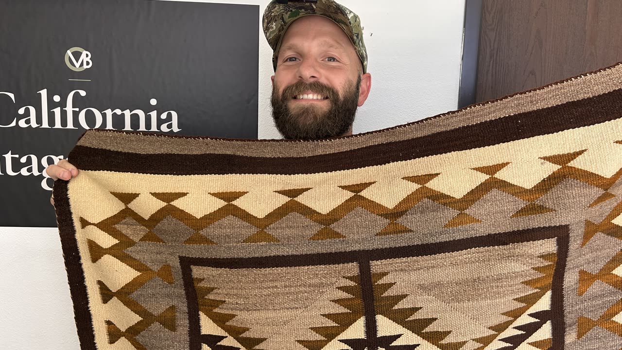 Is It a Navajo Rug? The Lazy Line and Spirit Line to Look For